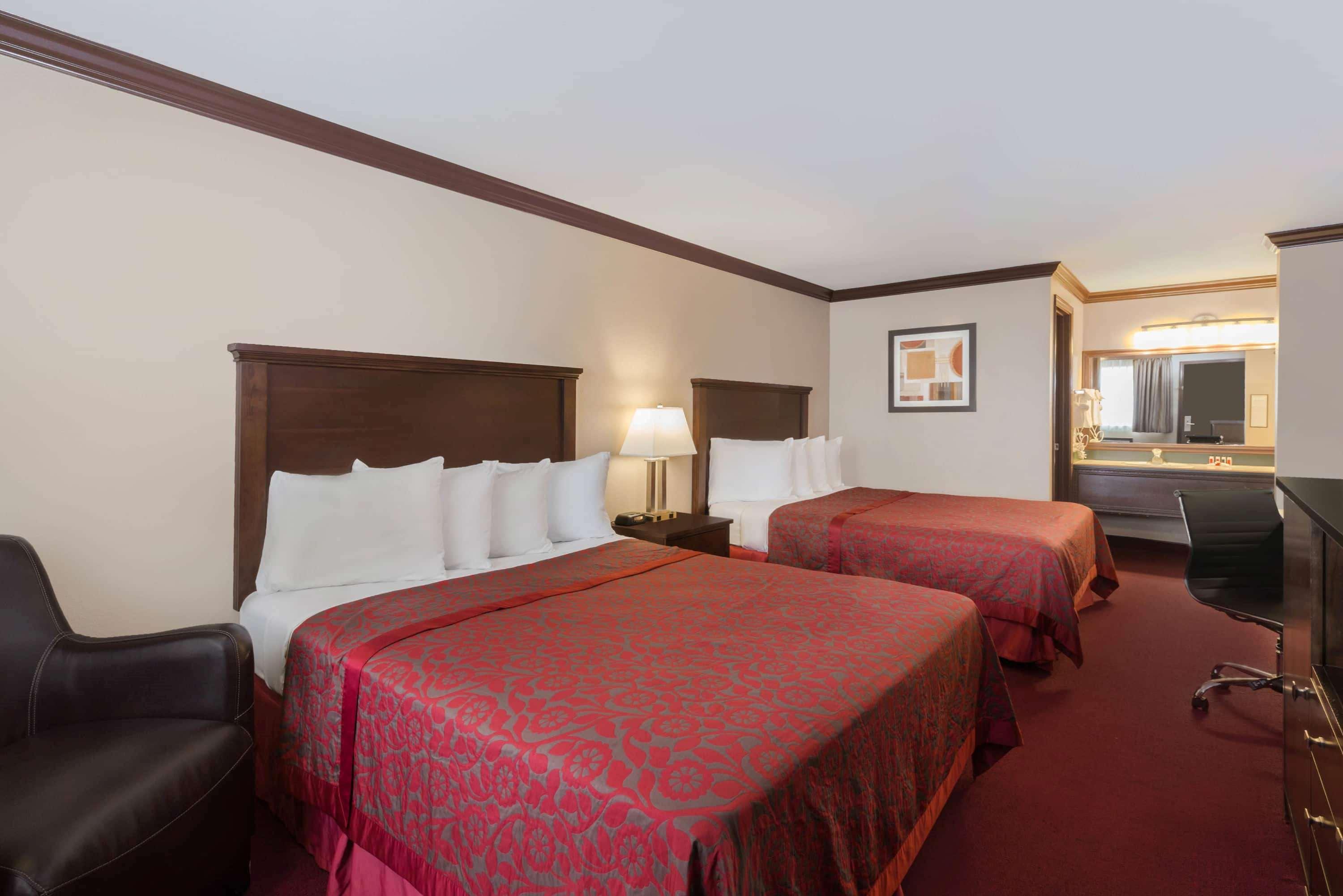 Days Inn By Wyndham Auburn Zewnętrze zdjęcie