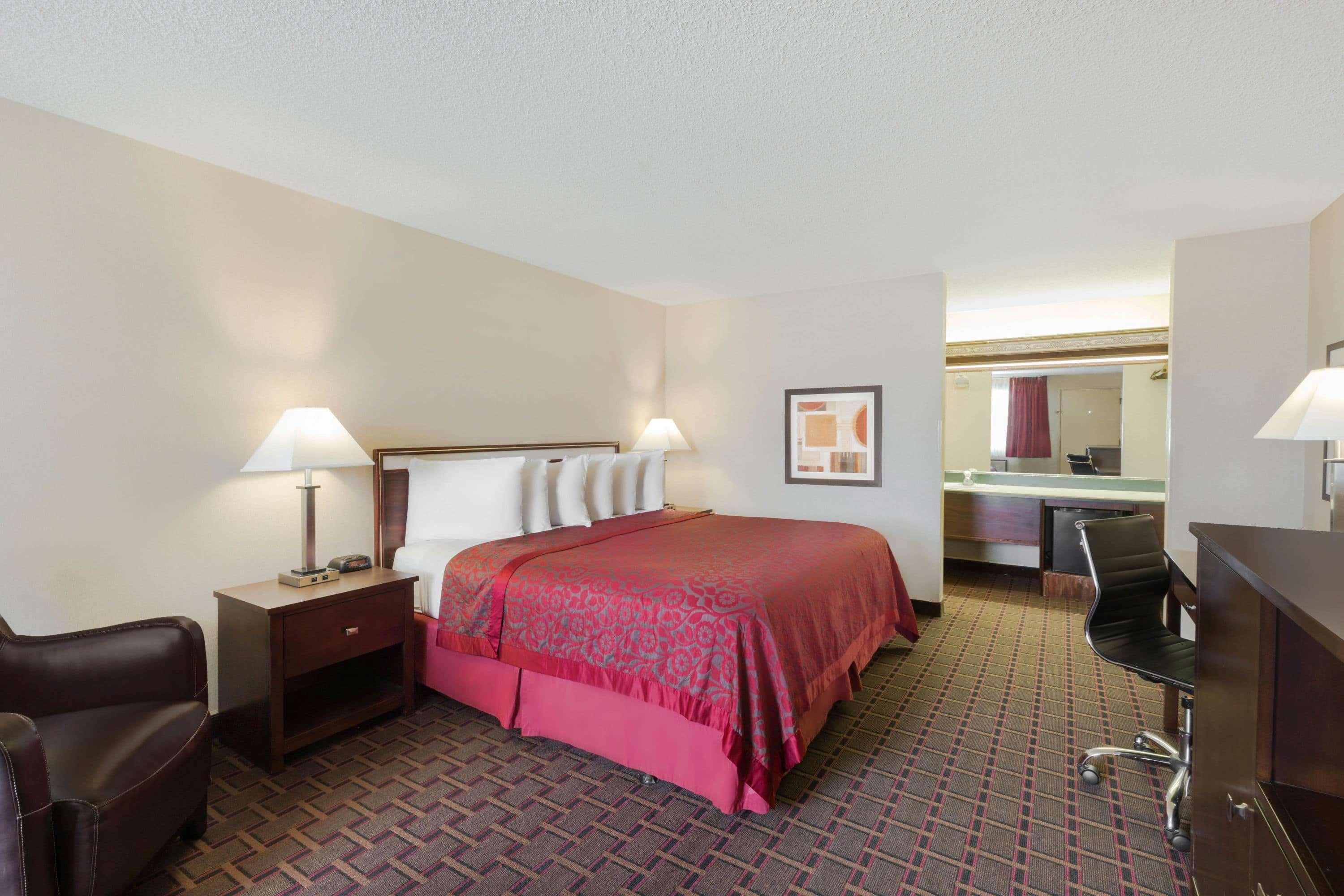 Days Inn By Wyndham Auburn Zewnętrze zdjęcie